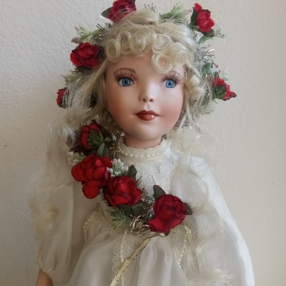 Angel of LOVE w Bird Porcelain Doll Patrica Rose w Box - Picture 3 of 11